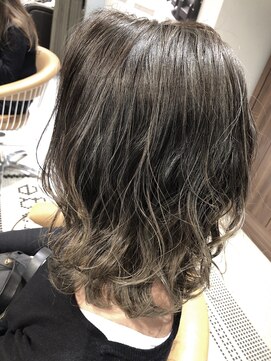 リバレッジ 広尾(Leverage) 外国人風グレージュグラデーション