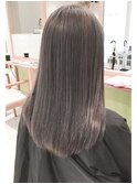 『カット+低ダメージブリーチ+アッシュグレージュ』ロング