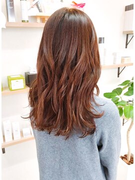 メッケ(MeKKe) MeKKe☆セミロング【緑地公園/江坂/千里山/桃山台/千里中央】