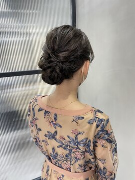 フェリア 松山(Feria) 【Feria松山】大人ナチュラル×シニヨンヘア-相原愛梨-