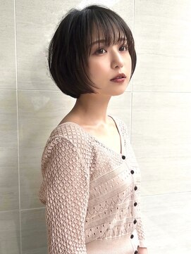 オーロ(ORO) くびレイヤーボブルフネビージュ小顔ワンレンショート