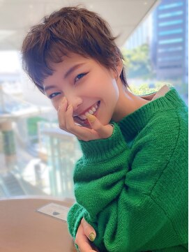 ラブレス グランフロント大阪(LaBless) オン眉個性派ショート