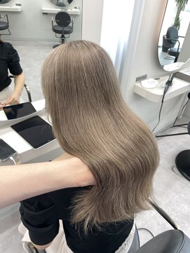 天神美容室 ブリーチ×ミルクティー×イエベカラー