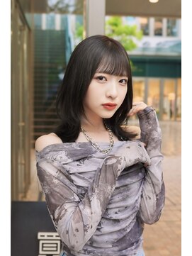 クム(kumu) 【kumu】くびれミディ/韓国風レイヤー/栄/ 名古屋/20代/30代