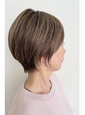 ショート×ラベンダーベージュカラー
