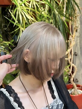 ヲタク(wotaku.) ラテカラーデザインカラールーツカラー裾カラーハイトーンボブ