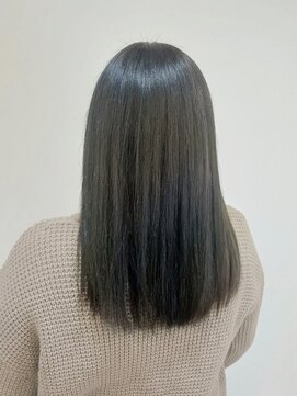 アヤラ オーガニックアンドスパ 東船橋店(AYALA) ダークオリーブカラー