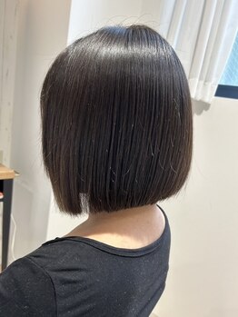 ラ レーヌ バイ ハセ(La reine by HASE)の写真/クセや広がりを抑えたい方に酸性ストレートで自然な仕上がりに♪髪を傷ませない施術で艶感UP★