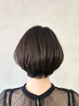 ヴィサージュメゾン(VISAGE maison) 大人丸みショートボブ