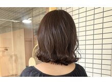 【透明感カラー】落ち着きの中に透けるようなやわらかさを。大人の透明感カラー。