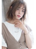 ボブ×透明感ベージュ