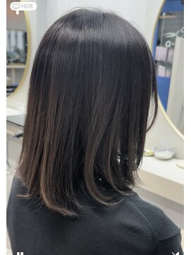 アオ 花咲町(a-o) ツヤ髪ミディアムヘア♪《a-o 横浜・花咲町》