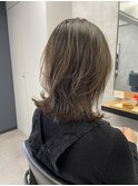 くびれミディ×オリーブベージュ