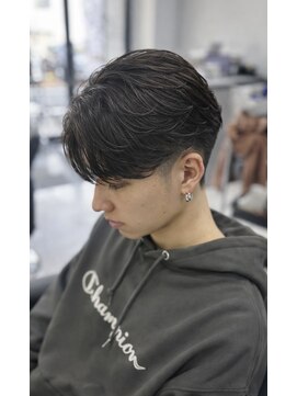 シーエスメイド バイ シャチュー 大須店(CS made by SHACHU) ニュアンスパーマ/社会人パーマ/センターパート/毛流れ