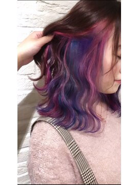 ヘアスペース リズム グリーン(Hair space Rizm green) インナーカラー