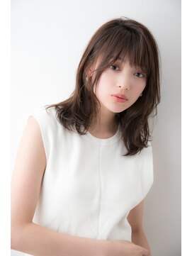 ラフ フロム ガーデン(Laf from GARDEN) 【寺尾拓巳】大人かわいい耳かけフォギーベージュくびれミディ