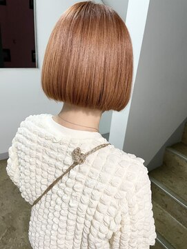 リルア 博多(LIRUA) オレンジベージュのハイトーンボブ