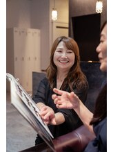 グレイヘアービューティー(gray hair beauty) 朝日