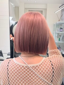 ニトバイアンキシム(nit by ahnkism) ボブミルクティーベージュブリーチダブルカラー堀江