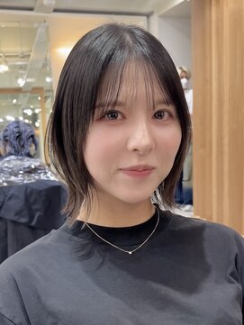 メゾンアクア 表参道(Maison ACQUA) 切りっぱなしボブ/レイヤーボブ/外ハネ/くびれボブ/ミディアム