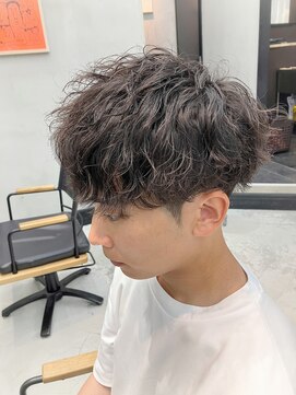 ネオン(NEON) ツイストスパイラルパーマ