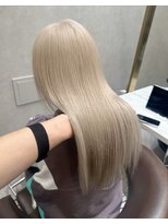 ロンド レア 天神大名店(Lond Le’a) ケアブリーチを使用したダメージレスな高明度カラー