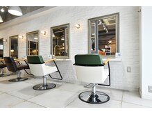 アーサス ヘアー デザイン 浦安店(Ursus hair Design by HEADLIGHT)