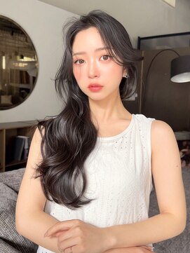 ロンドローズ 名古屋(Lond damaskRose) 20代の色気纏うレイヤーカット