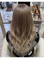 ラピステン 福岡天神 大名店(Lapis) 10代・20代/色落ち◎ベージュ/ハイトーンダブルカラー×エクステ