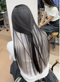 ホワイトシルバーインナーカラー/ロングレイヤー/ハッシュカット