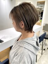 ステアケース 武蔵小杉店(stair:case)&nbsp;大人ショート/ショートボブ/白髪ぼかしハイライト/武蔵小杉