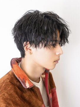 オーシャントーキョーウエスト 心斎橋 (OCEAN TOKYO WEST) ツイストスパイラル波巻きスパイラルパーマセンターパートウルフ