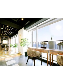 【茅ヶ崎サザンビーチすぐ横♪】心からリラックスして頂きたい…。海の見える美容室で癒されませんか？