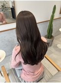 オリーブベージュ