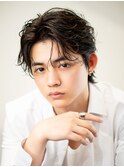 波巻きツイストスパイラル刈り上げセンターパートフェザーパーマ