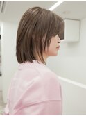 フェイスレイヤーミディアムボブ