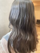 アールヘア(ar hair)&nbsp;透明感グレージュ×パープルイヤリングカラー