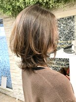 ミッシェル アフロート(michelle afloat)&nbsp;20代30代40代50代小顔ひし形トップボリューム動きカーブカット