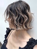 アイティー バイ アルバム 浦和店(IT by ALBUM) ライトアッシュバレイヤージュ_セミウェットウェーブ_ba305511