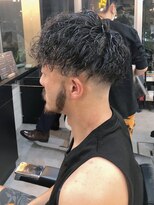 フランクスバーバーリザーブ 人形町店(FRANK’S BARBER RESERVE)&nbsp;ツイストスパイラルフェードサイドグラデーション