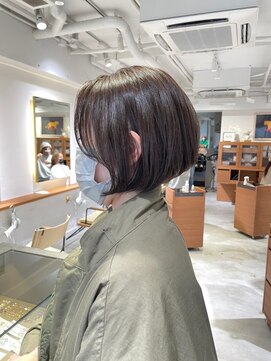 エヌ トーキョー(enu TOKYO) 艶感たっぷりのアッシュブラウン