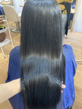 ネウィ 京橋(newi) uta girl tomomi ブルージュ×艶ロングヘア