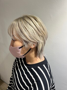 バズ(BUZZ) ブルベ夏★ホワイトショート