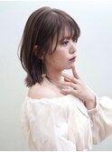 顔まわりレイヤーストレートボブ 大人ボブ 切りっぱなし外ハネ