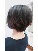 20代30代40代　前下がりショートボブ