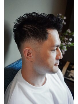 ザエバナンスクラブ 白金(THE EBANANS CLUB) スキンフェードスタイル