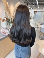 シダ(sida SAIIN)&nbsp;20代30代ロング暗めグレージュゆる巻き