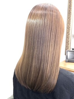 ハテナ(hatena)の写真/《自然な仕上がり、なめらかな手触り◆hatena》大人気の"美ストレート"で、根元はしっかり＆毛先はつるん♪