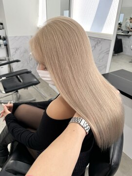 リノート バイ エゴル 太田川(Linoet by ENGOL) 新美蓮/ベージュ/ミルクティー/ハイトーン/ブリーチ