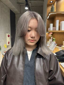 シルバーカラー/ブリーチ2回～／町田/ハイトーンカラー